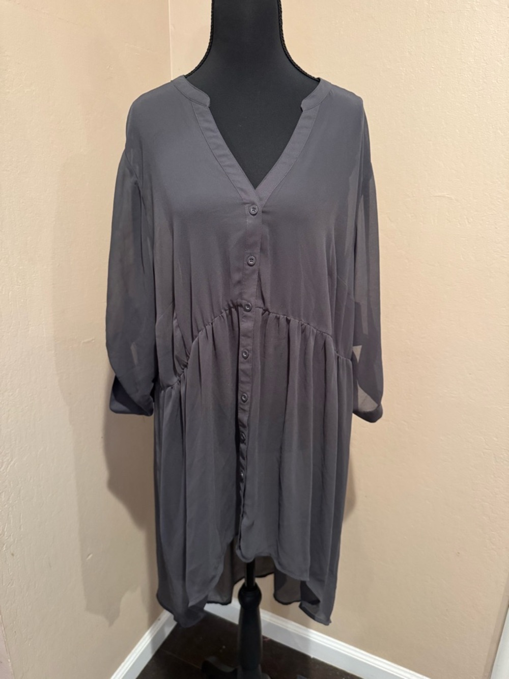 Torrid Slate Gray Sheer Lightweight High/Low Tunic with Button Up Sleeves